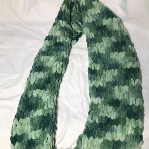 Scarf made with Bernat Alize Blanket ez Yarn